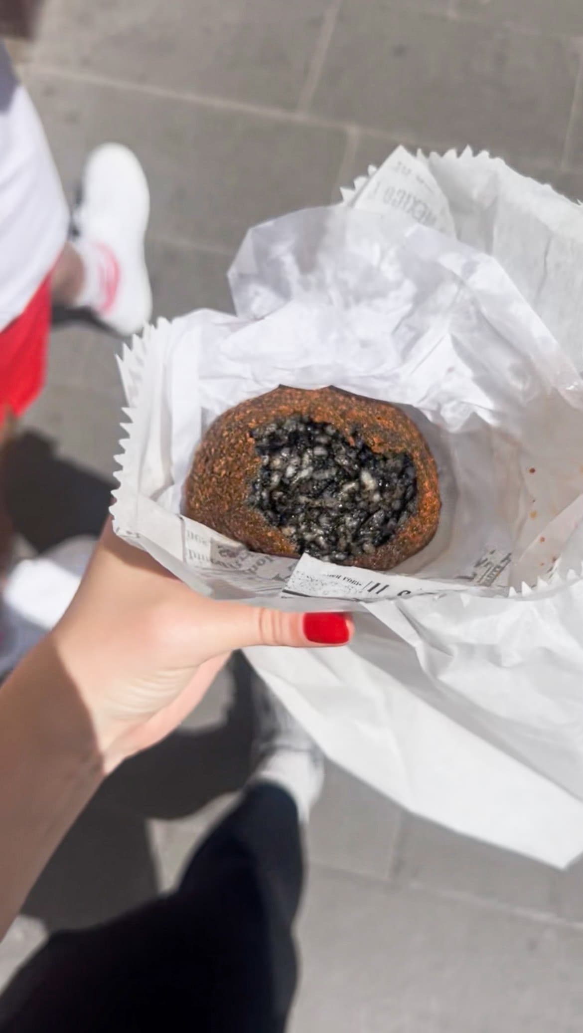 Arancino al nero di seppia, Syracuse