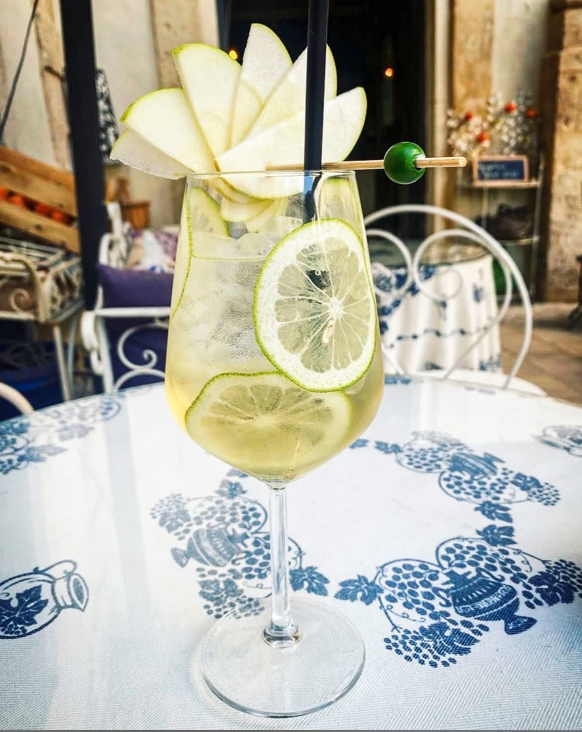 Limoncello spritz in Sicily