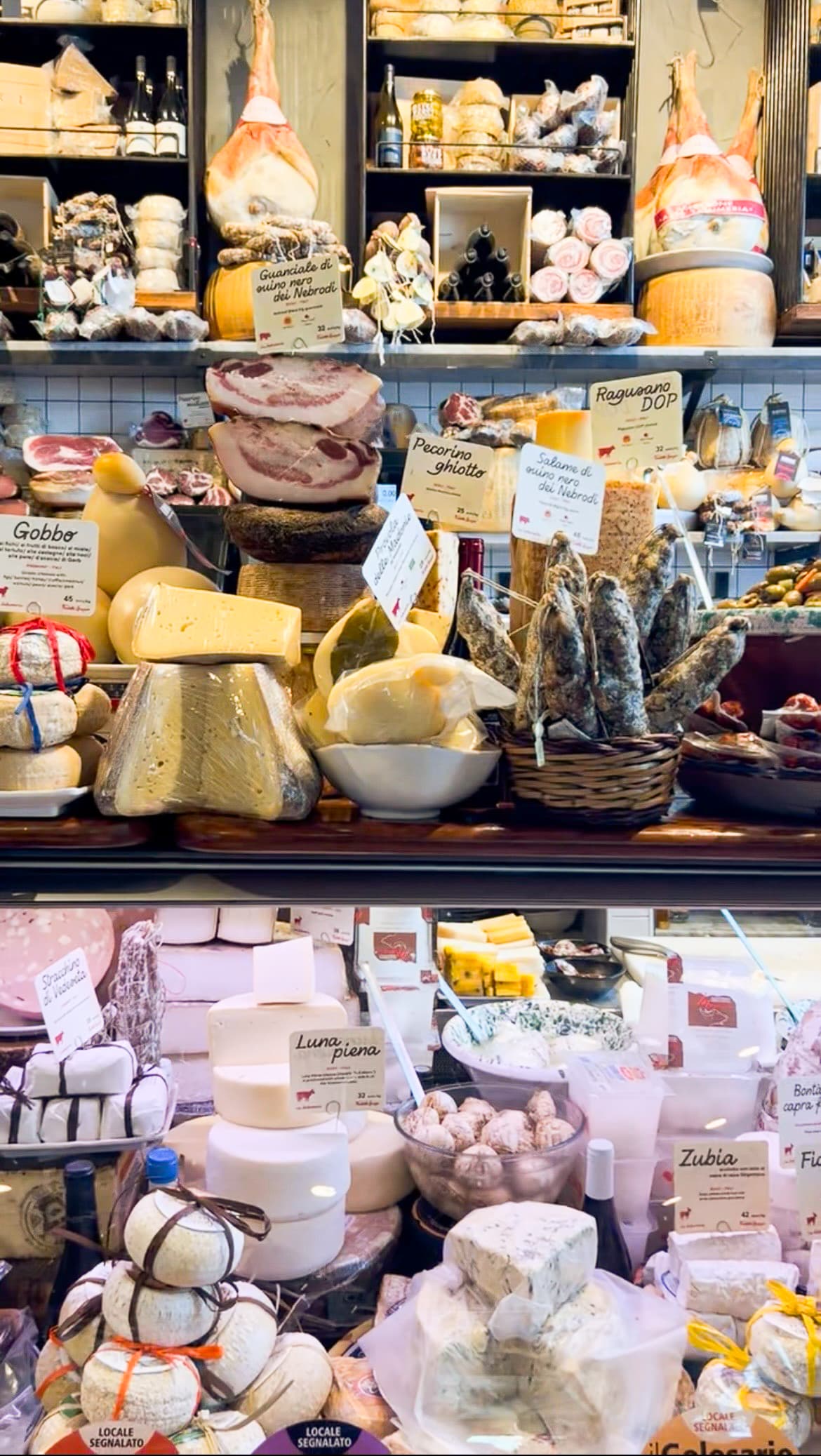 Caseificio Borderi sandwiches at Ortigia Market