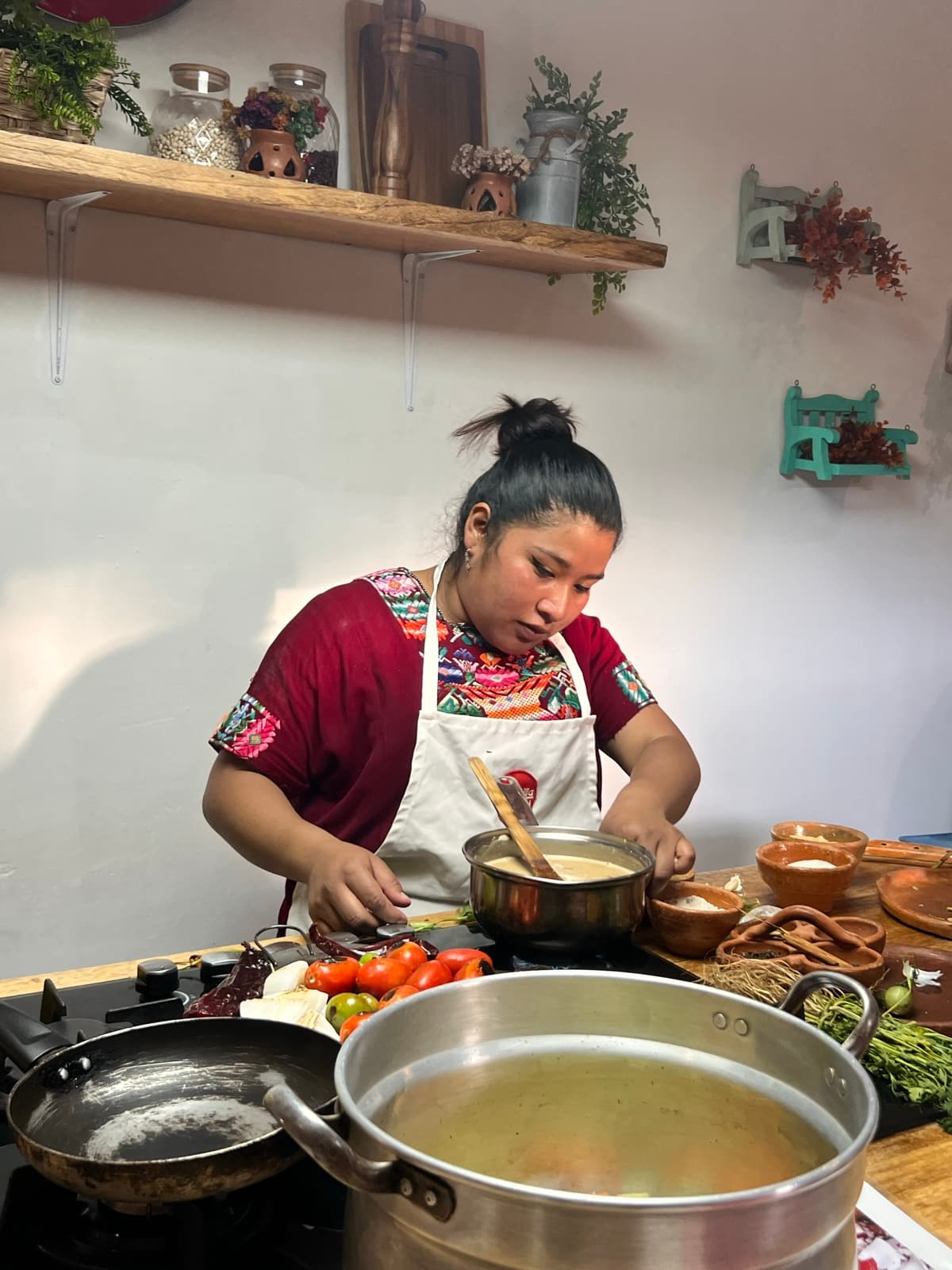 Cooking class in progress at La Tortilla, Antigua