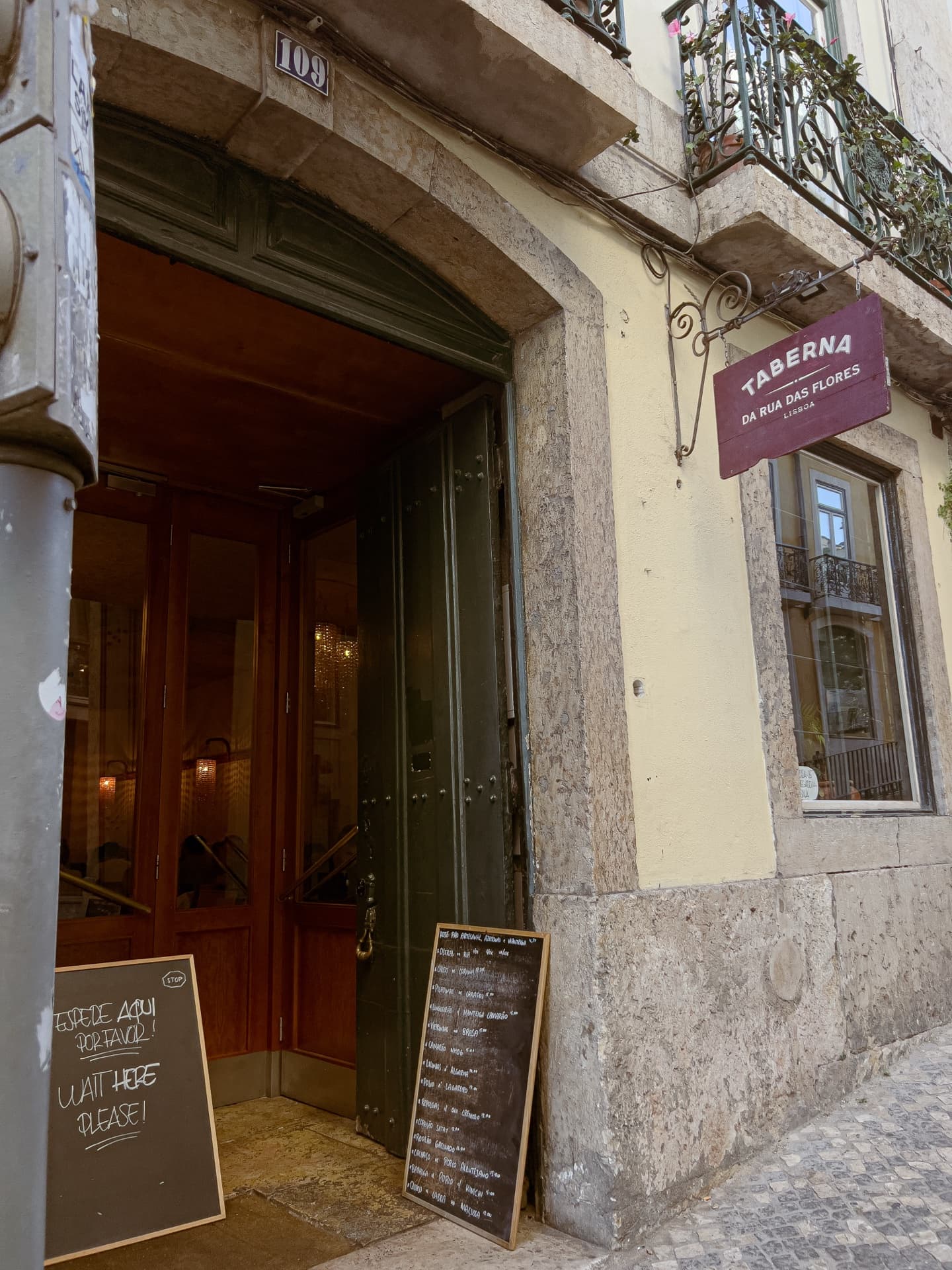 Taberna da Rua das Flores
