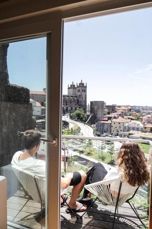 Onefam Ribeira Hostel Porto