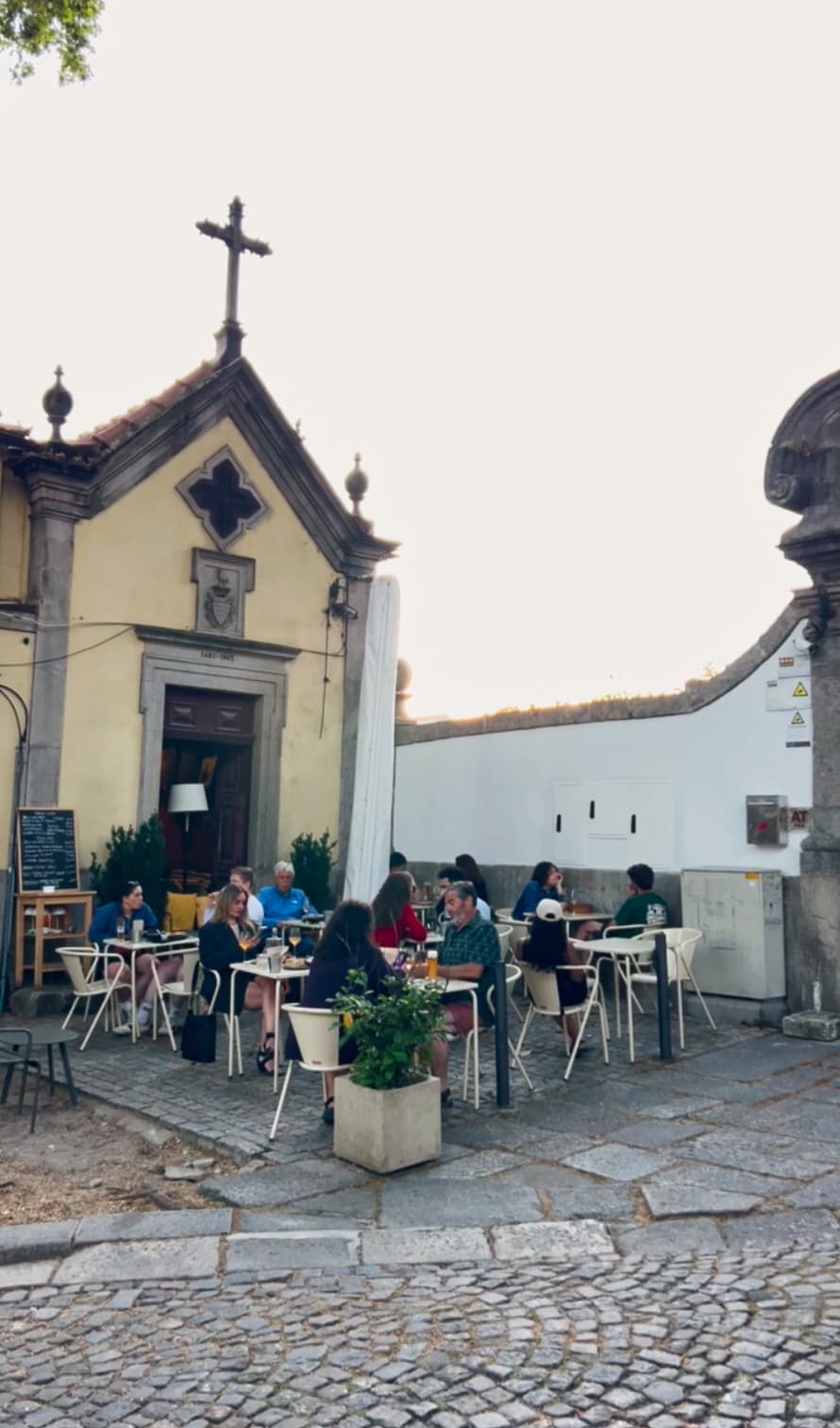 Capela Incomum wine bar Porto